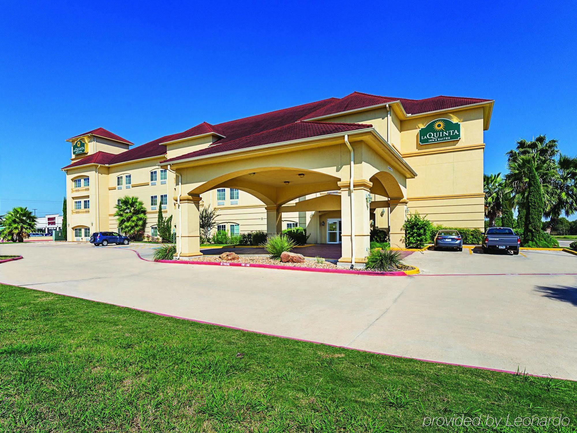 Baymont Inn & Suites ברנהאם מראה חיצוני תמונה