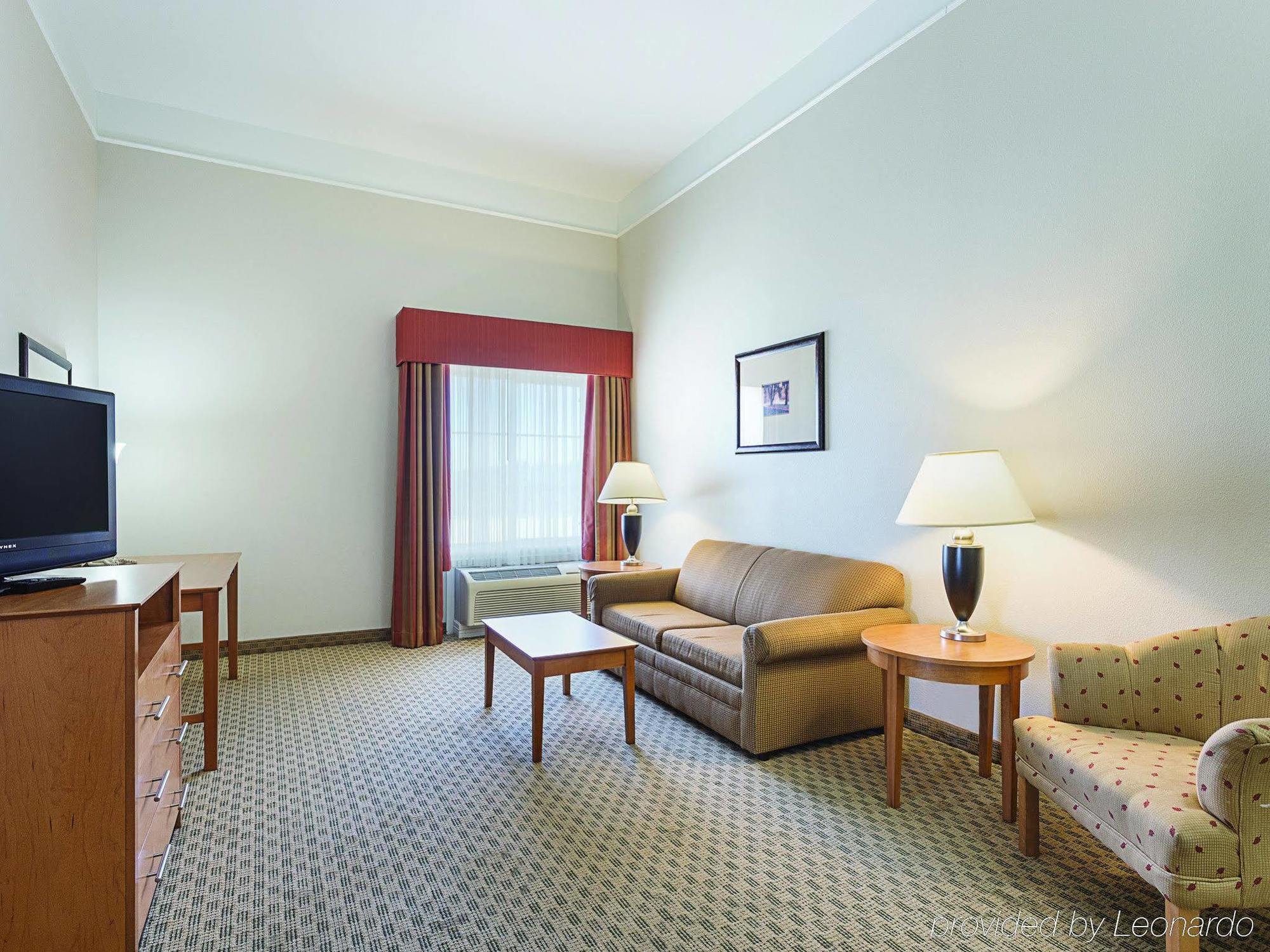 Baymont Inn & Suites ברנהאם מראה חיצוני תמונה