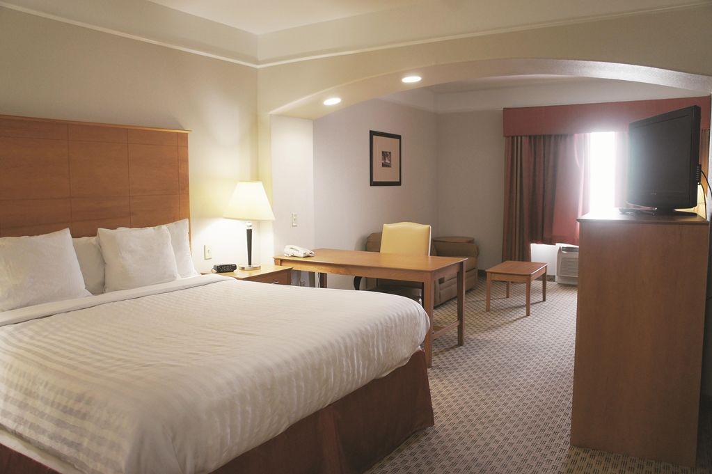 Baymont Inn & Suites ברנהאם חדר תמונה