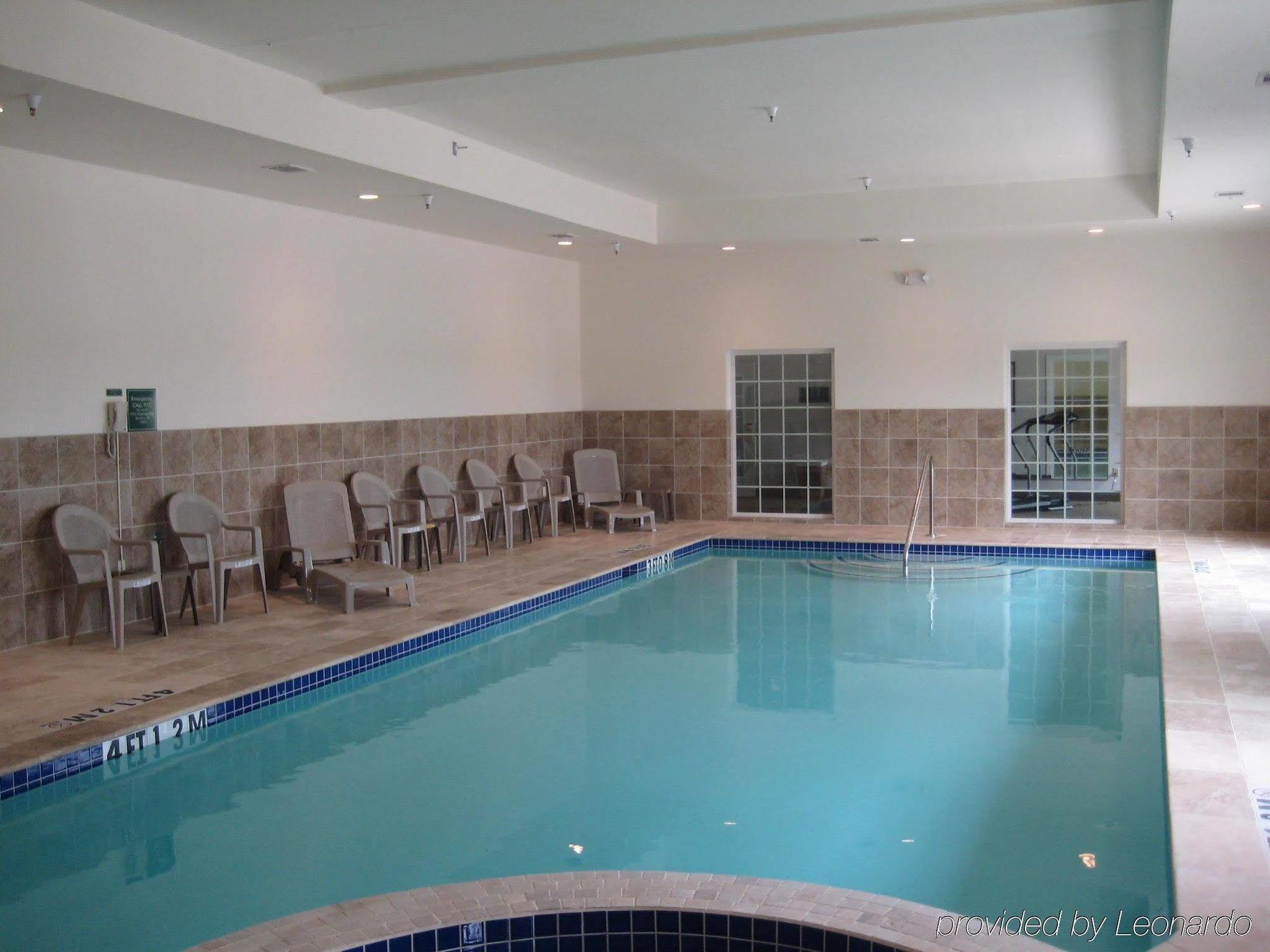 Baymont Inn & Suites ברנהאם מראה חיצוני תמונה